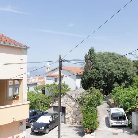 11278a Apartment *