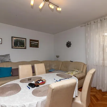11278a Supetar